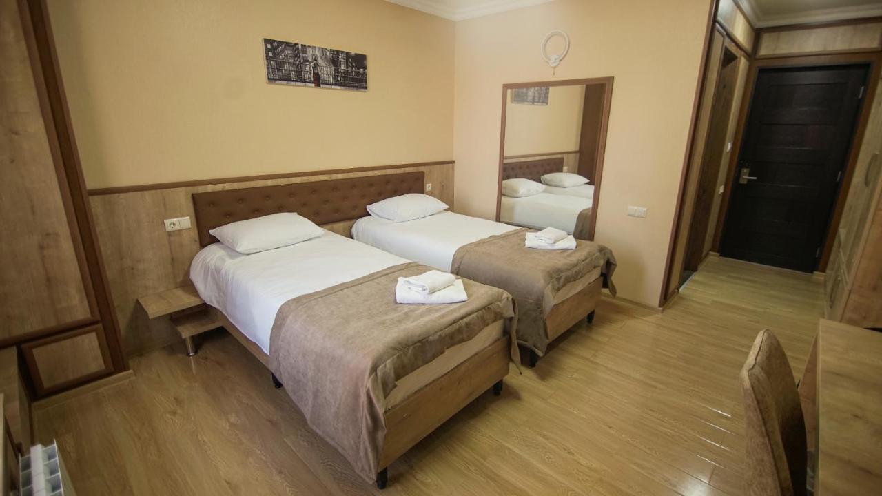 Hotel Juralius Tbilisi Eksteriør billede